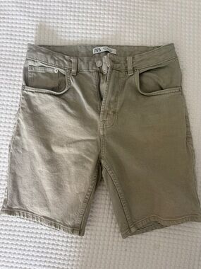 ZARA Men's Light Olive Green Denim Shorts